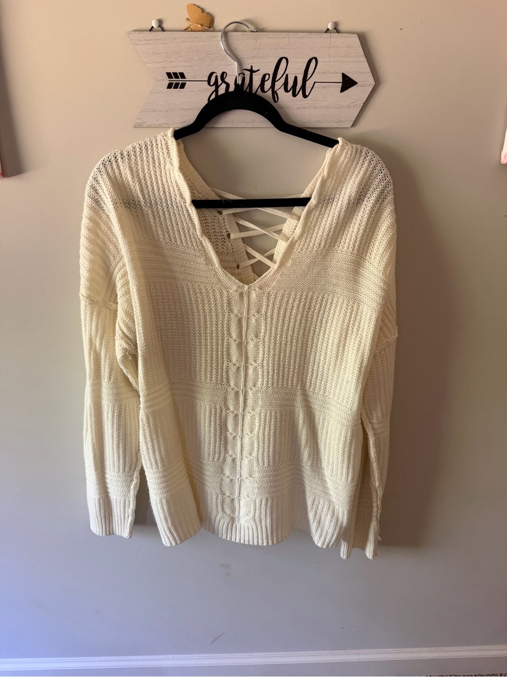 Women's Cream Cable Knit V-Neck Sweater with Lace-Up Back